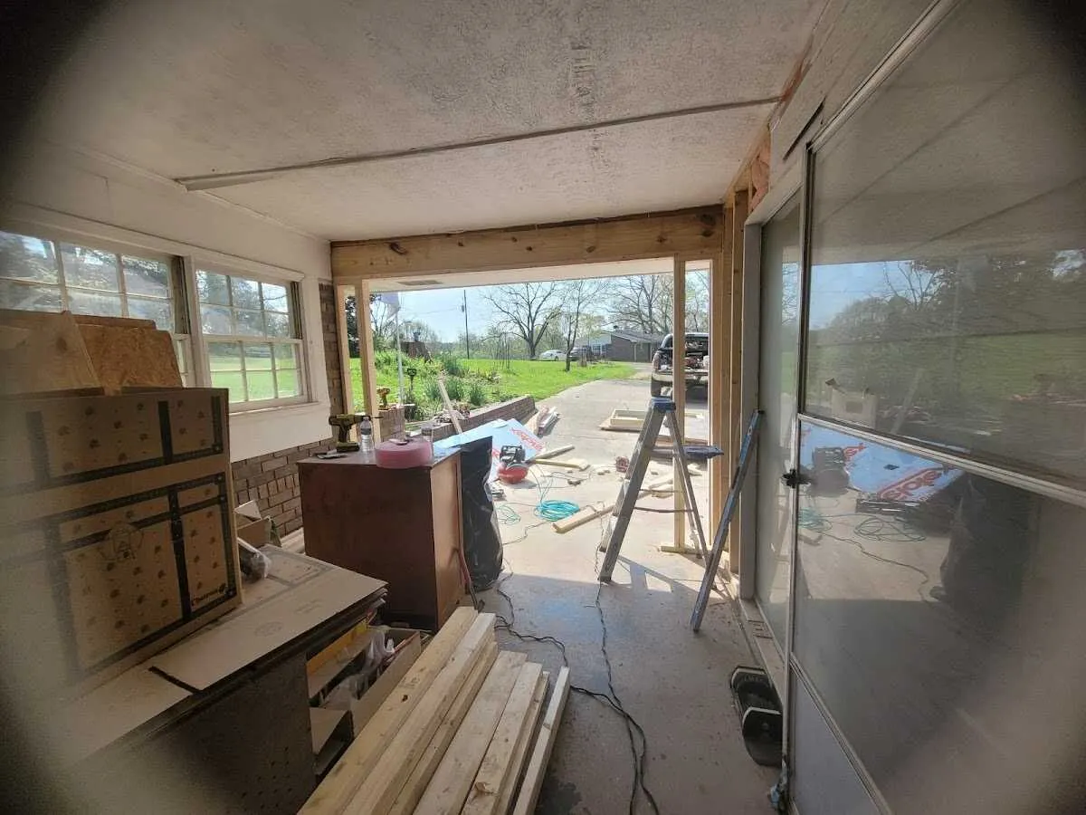 Air movers and dehumidifier for Water Mitigation Services in Senoia